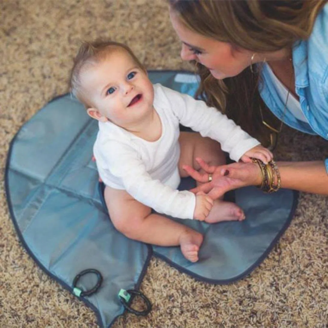 Tables à langer, 3 en 1 Voyage extérieur Maison étanche mains propres Matelas à langer portable Diaper Clutch à langer pliable Diaper Sac de rangement Tote Coque Tapis