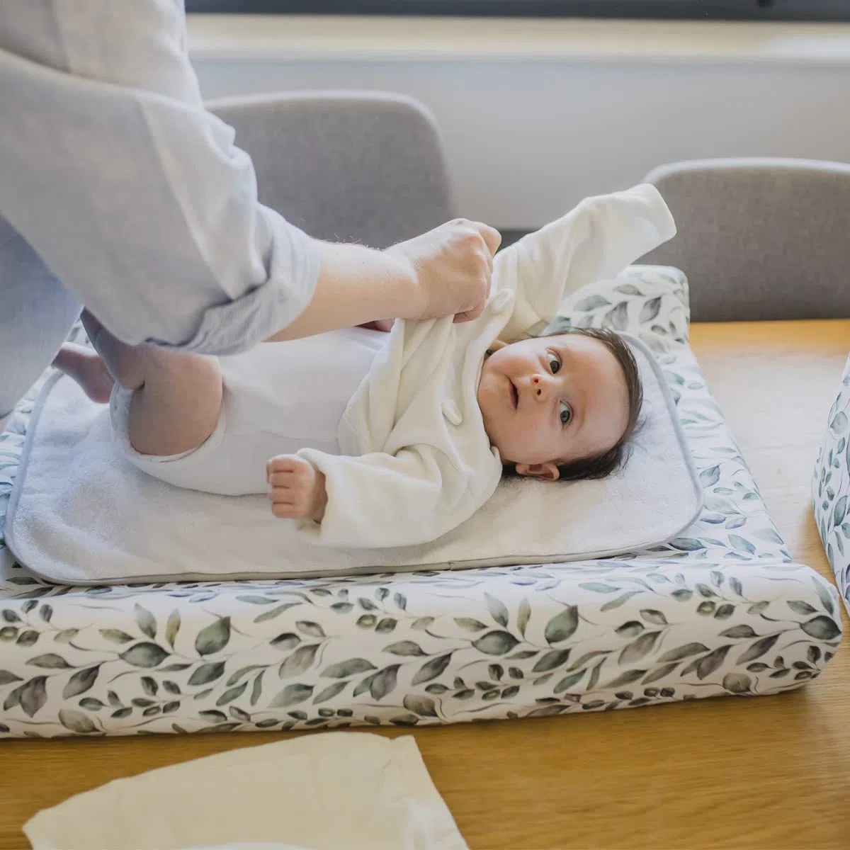 MIMUSELINA Lot de 2 serviettes à langer pour bébé imperméable 59 x 30 cm | Serviette impermeable pour le matelas à langer de votre bébé | Fabriqué en 100% coton éponge | Idéal pour changer votre bébé